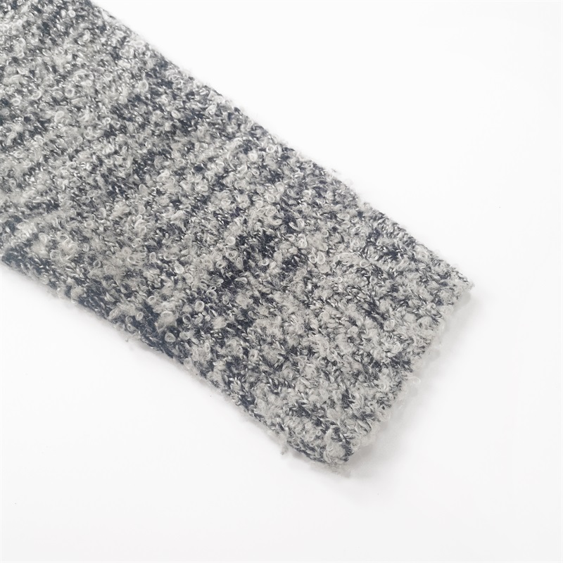 Heather grey long sleeves pullover sweater